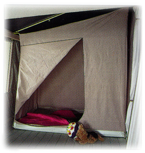 einhängesschlafzelt (tent-within-a-tent)
